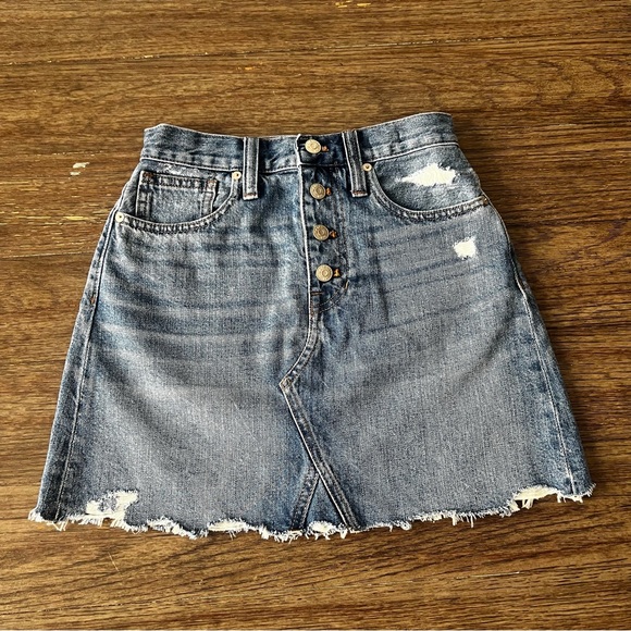 Madewell Rigid Denim A-Line Mini Skirt in Lakeline Wash - Picture 3 of 11